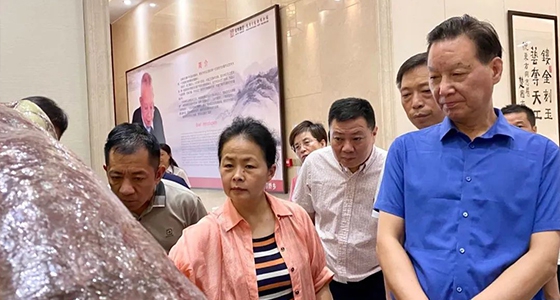 石语千秋松，广迎八方客——122cc太阳集成游戏·倪东方艺术博物馆