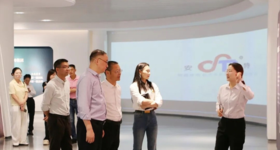 邵阳市委社工部调研122cc太阳集成游戏集团两新党建工作